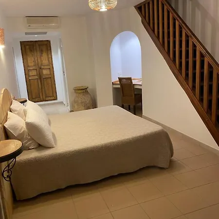 Coralli Hotel *